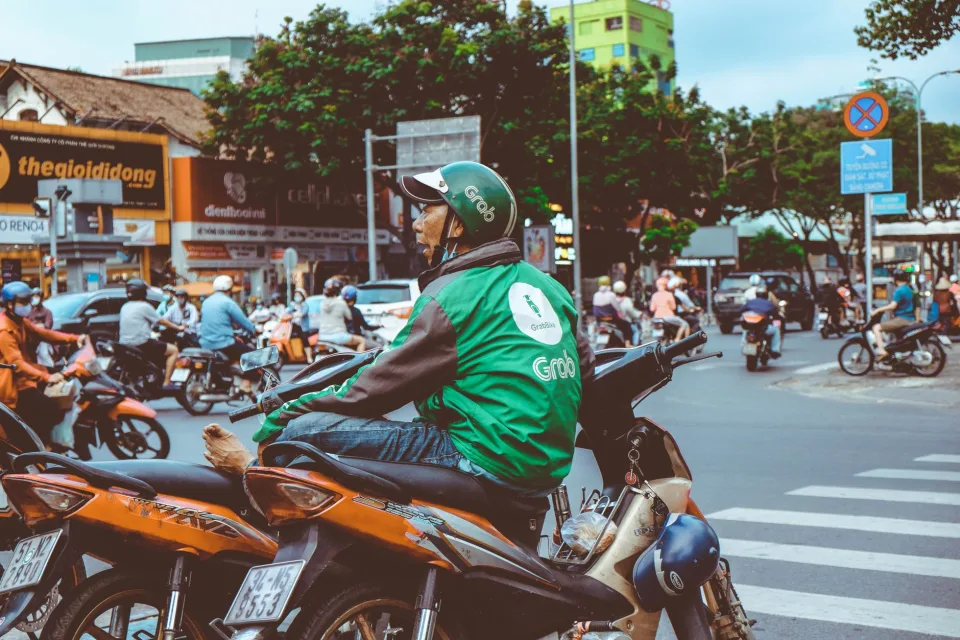 Khu chờ khách và gửi hành lý
